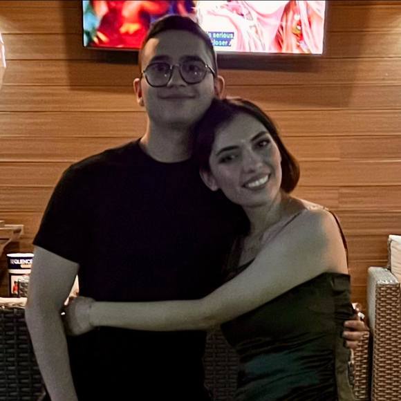 Meet your Posher, Daniela - Picture 1 of 1